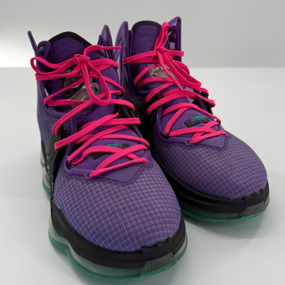 Nike LeBron XIX 19 DJ Bron Basketball Sneakers 9.5 High Top Neon Retro style